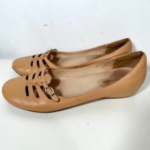 Arturo Chiang leather hidden heel flats size 8